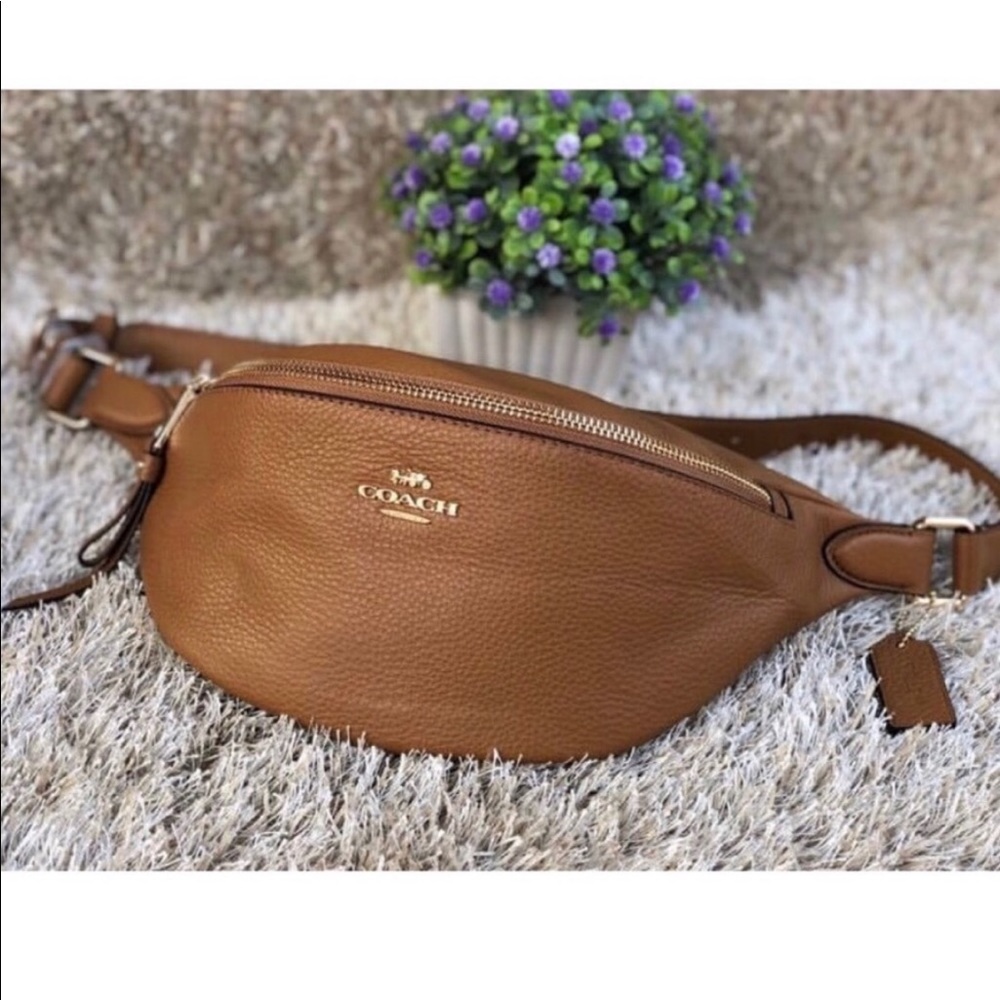 🥰HP🥰 COACH Belt Bag / Fanny Pack Light Saddle - Picture 2 of 10